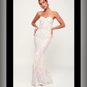 Lulu's Strapless White Lace Gown